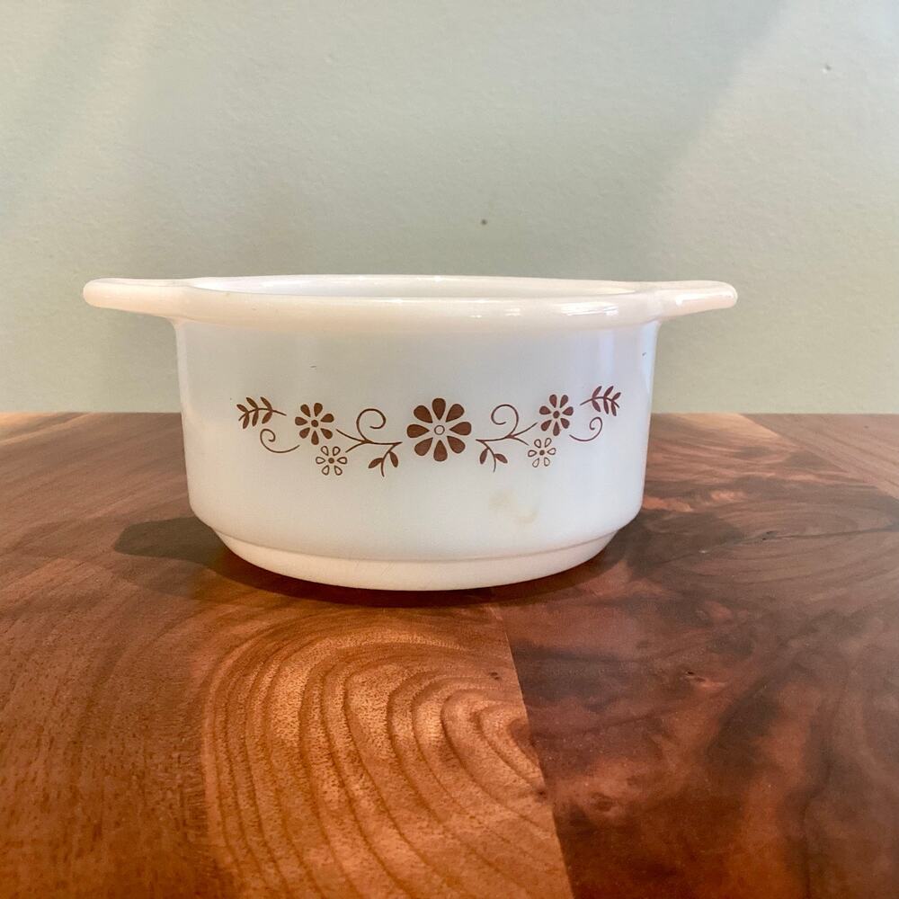 Vintage Dynaware Pyr-O-Ray Small Casserole Dish